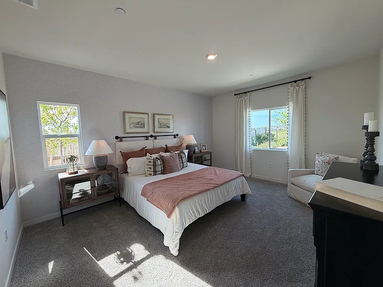 Primary (master) Bedroom