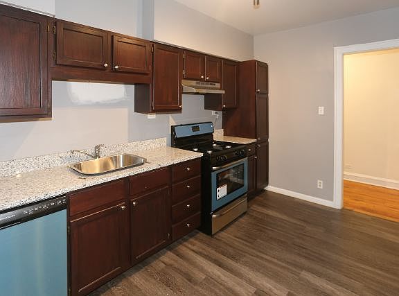 4th image of 5516 N Kenmore Ave APT 201