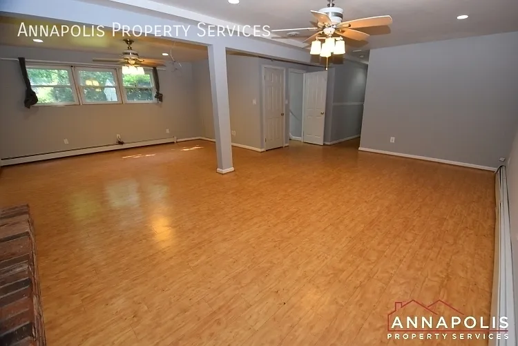 127 Riverview Ave — Photo 8