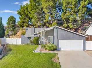 29635 Grandifloras Rd, Santa Clarita, CA 91387