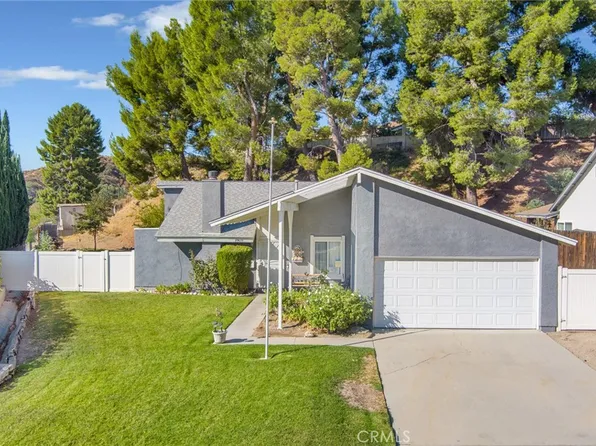 29635 Grandifloras Rd, Santa Clarita, CA 91387