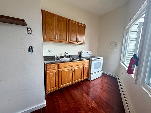2nd image of 1109 Charles St APT 8