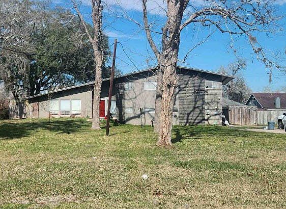 1st image of 450 Southern Oaks Dr