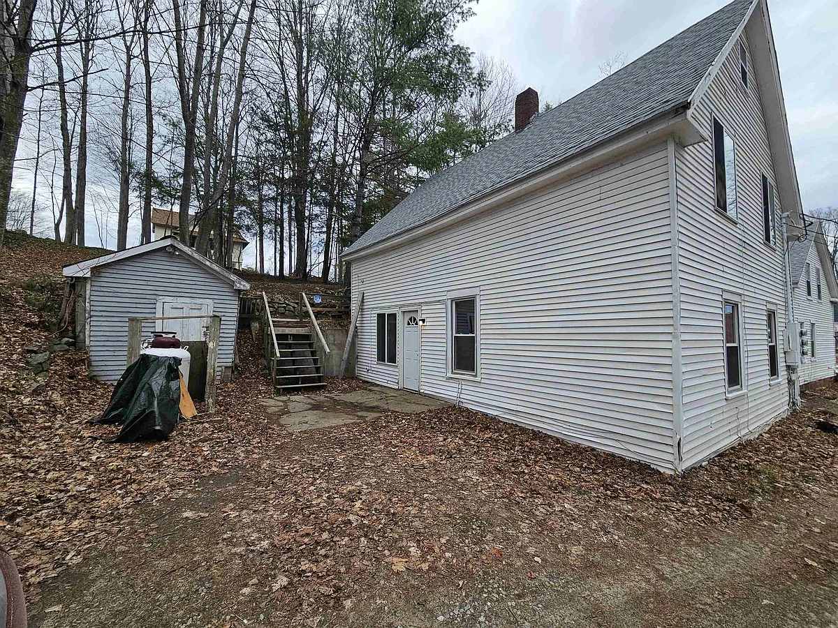 Building Photo - 47 Highland St #B