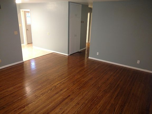 3rd image of 315 6th St S