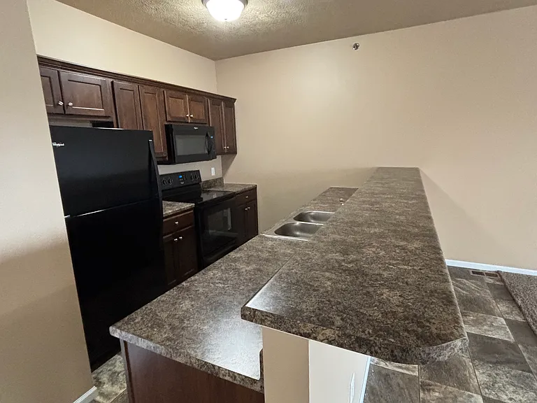2301 S Ellis Rd — Photo 17