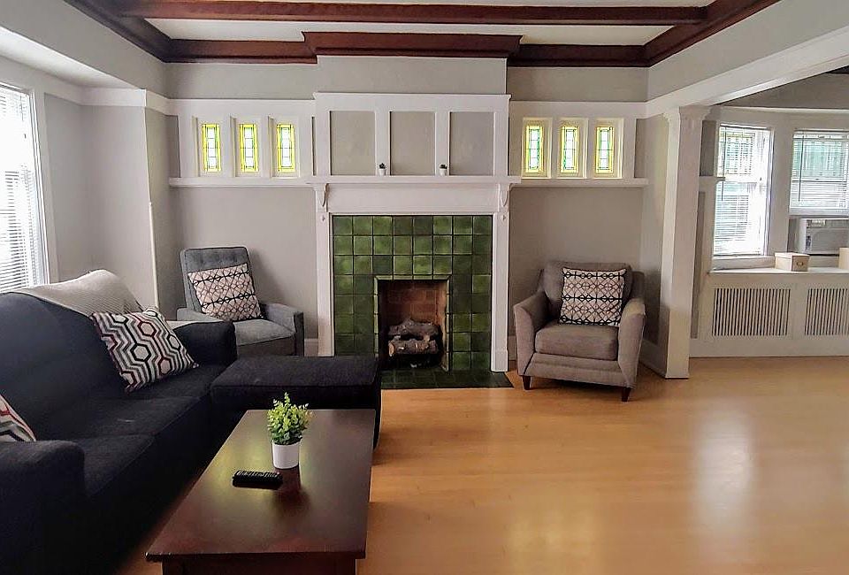 1st image of 2002 E Newberry Blvd #3