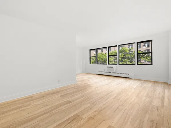 145 East 15th Street image 2 of 12