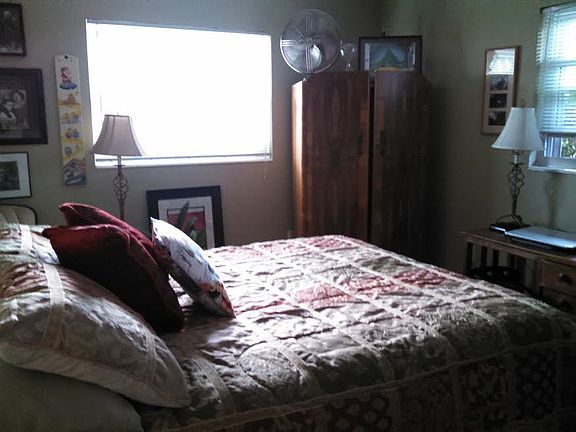 2nd image of 3425 Tanglewood Dr