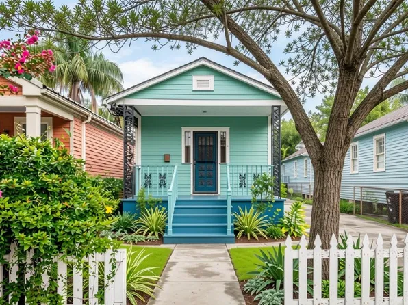 324 Adams St, New Orleans, LA 70118