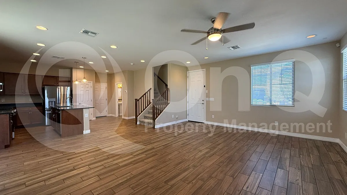 4 bed, 2.5 bath, 1846 sqft, $2,225 — Photo 4