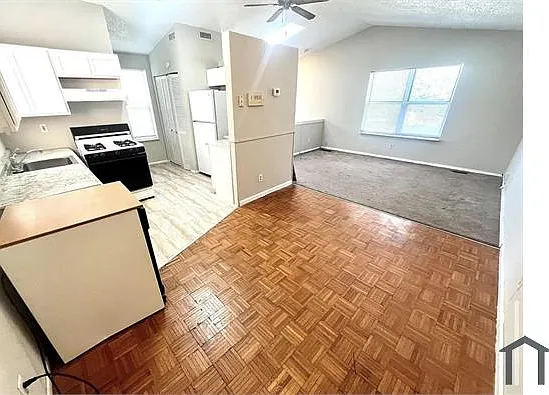 2 bed, $1,350 — Photo 3