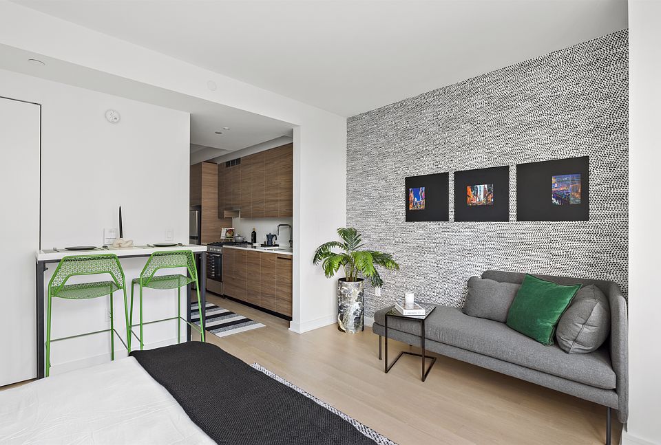 1st image of 555 38th St #714