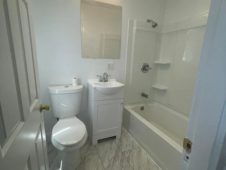 92 Myrtle St #1 — Photo 15