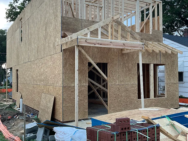 220 Clay St — Photo 1