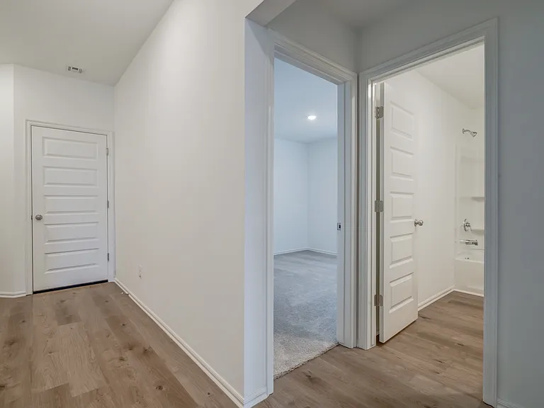 11901 NW 100th St — Photo 19