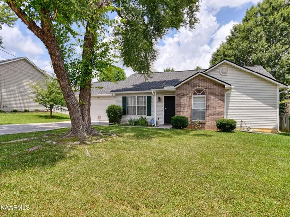 2324 Crestpark Rd, Knoxville, TN 37912