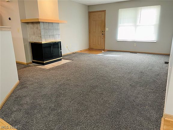 4th image of 23553 Grist Mill Ct #3-1