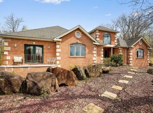 145 Chopin Dr, Wayne, NJ