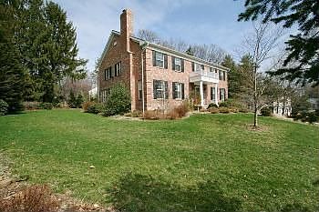 Welcome to 185 Western Drive