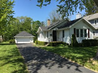 398 S Lake St, Grayslake, IL 60030