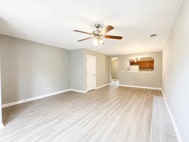 56 Winter Lake Cir — Photo 2