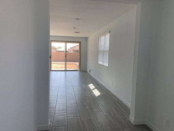 5th image of 14577 W Charter Oak Rd