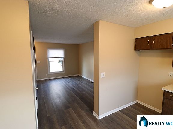 3rd image of 1611-1635 Deweese Dr #1633
