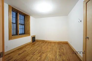 Rented by Rennit Inc.