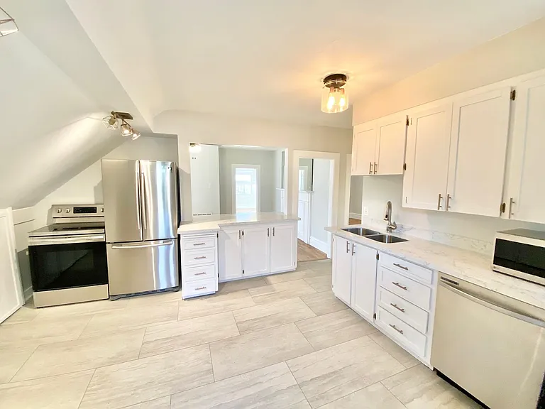 628 N Center St #3 — Photo 1