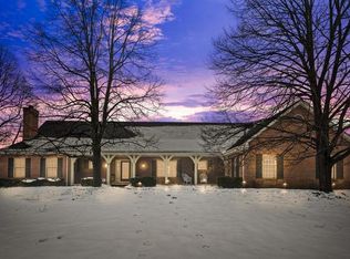 180 N Ahwahnee Rd, Lake Forest, IL 60045