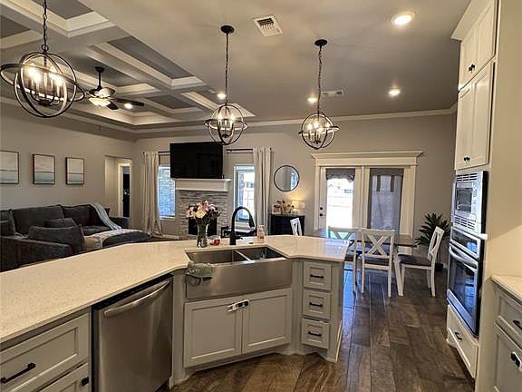 5th image of 10105 NW 139th Cir