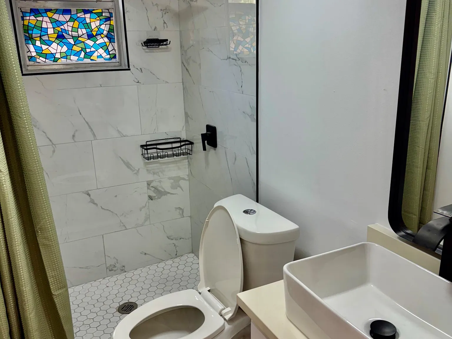 4 bed, 2.0 bath, 2000 sqft, $953 — Photo 4