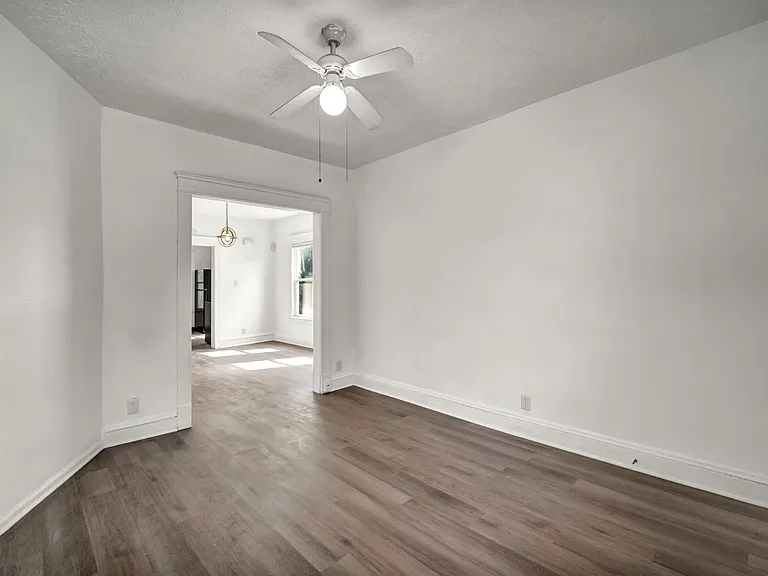10515 Greenlawn Ave #1 — Photo 4