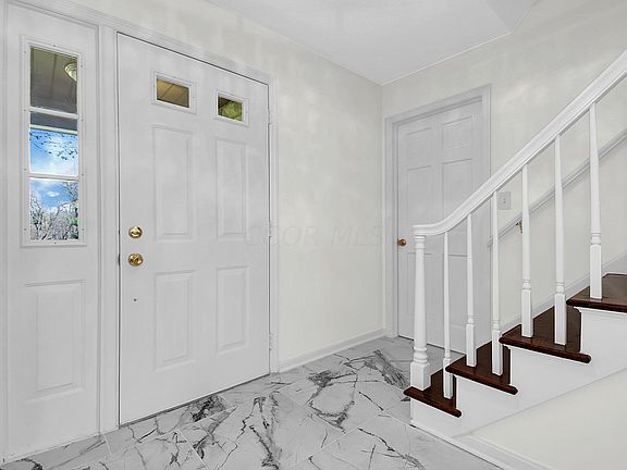 5th image of 99 Victoria Dr