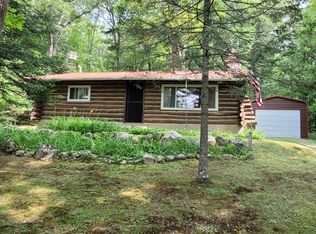 W12640 Fabian Ln, Crivitz, WI 54114