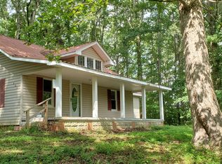 203 E Thomas Rd, Blue Ridge, GA 30513