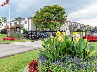 Waynewood Apartments, Westland, MI 48185