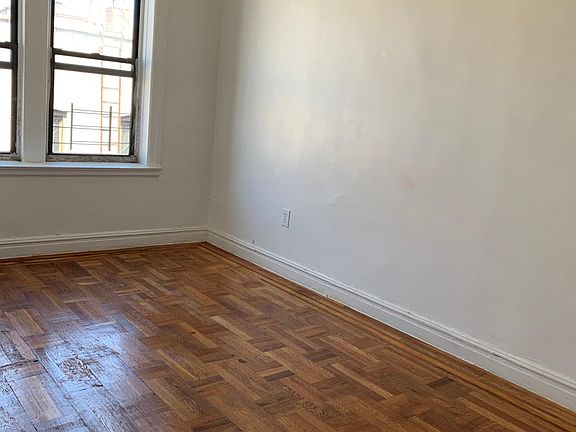 4th image of 345 E 205th St APT 5E