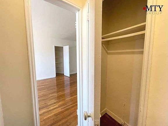 5th image of 5505 Woodside Ave APT 320