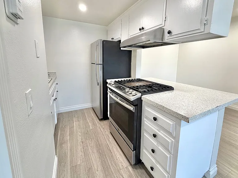 Bali Apartments — Photo 2