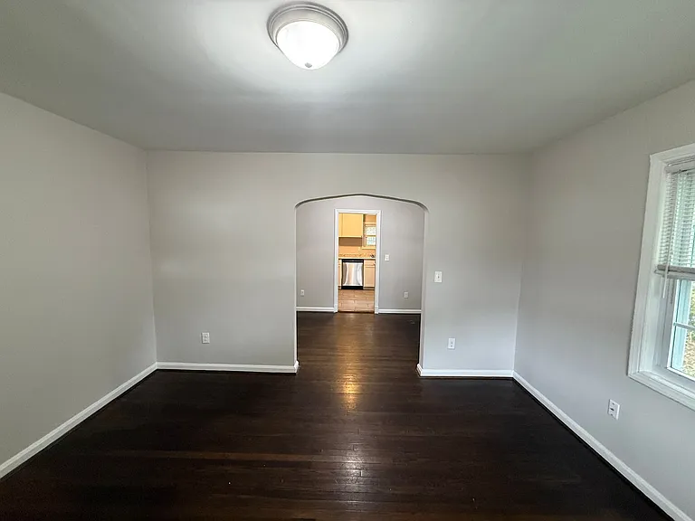 1419 Overlook St — Photo 5