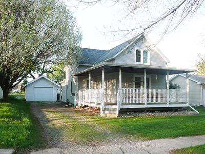 214 6th St NW, Orange City, IA, 51041