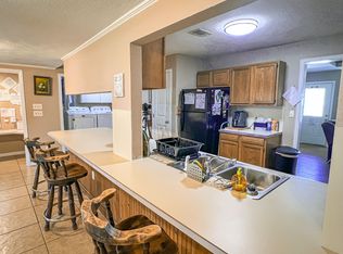 1008 Chevy Chase Dr, Angleton, TX 77515