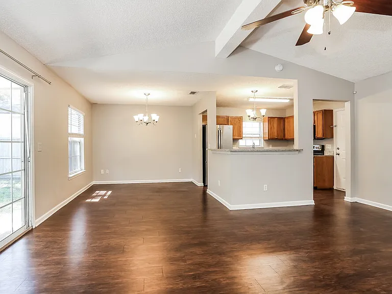 7810 Spring Branch Dr S — Photo 4