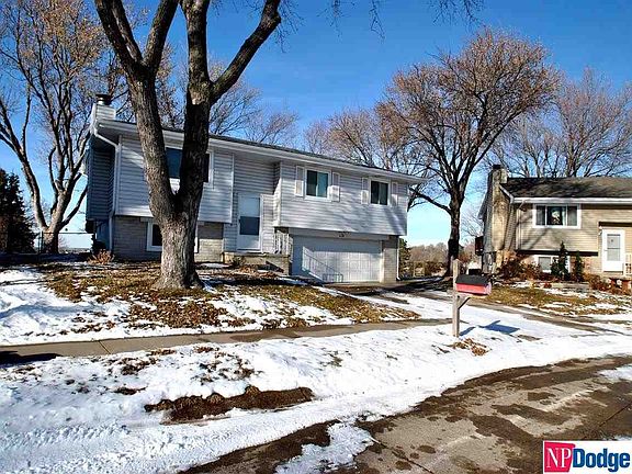 3rd image of 6130 N 116th Cir