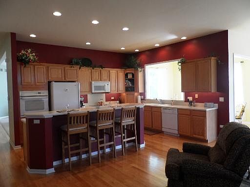 3rd image of 12261 Cherry Hill Ln