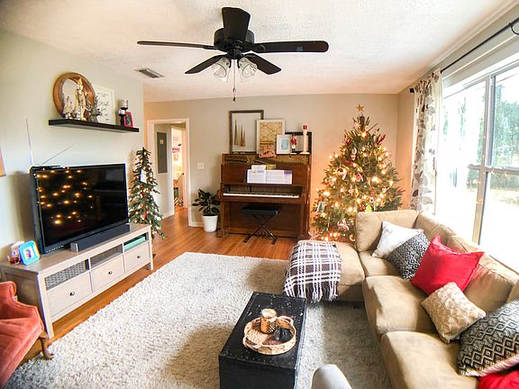 5th image of 10556 Serena Dr