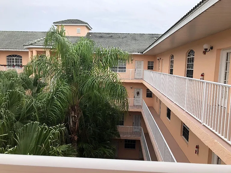 1320 Gondola Park Dr — Photo 3