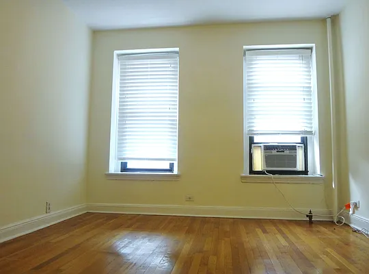 Rented by Paley Management | media 6